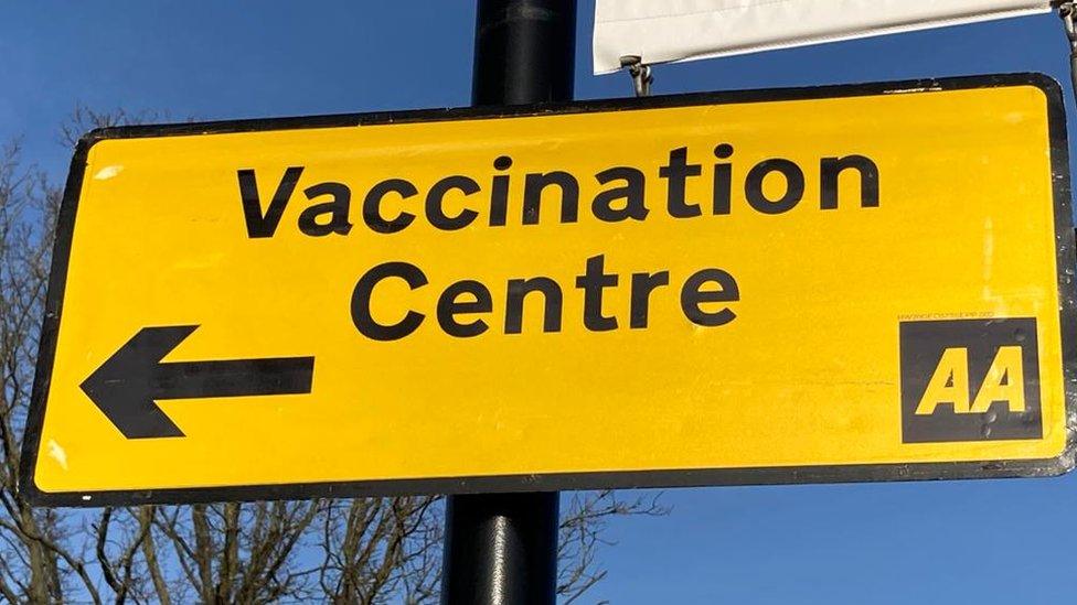 vaccination sign