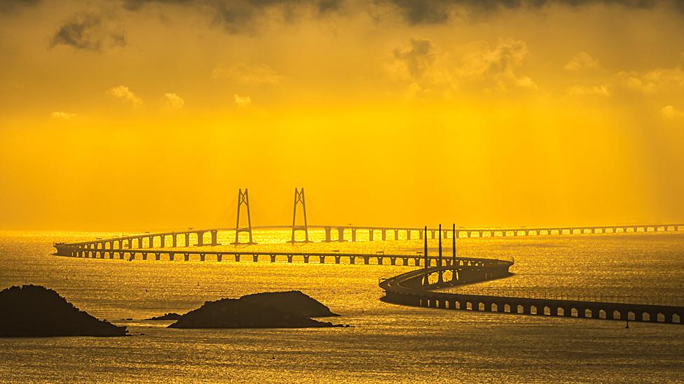 Hong Kong bridge