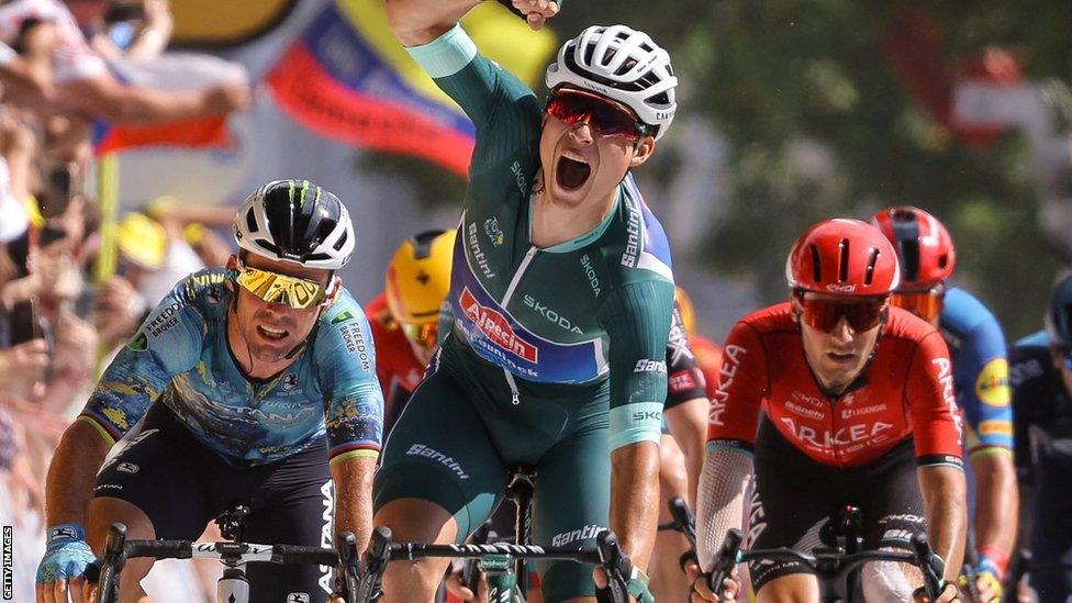 Mark Cavendish pipped in stage seven of 2023 Tour de France