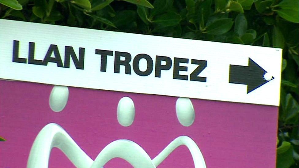 Eiddo wedi'i ailenwi yn Llan Tropez