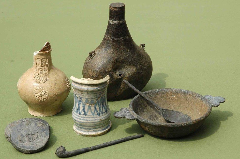 Objects from the Elizabethan wreck