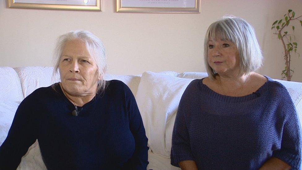 Frances Corbett (l) and Dot Fraser (r)