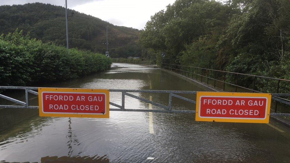 Pont Dyfi