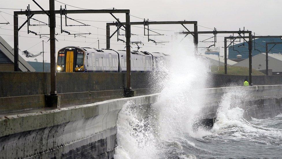 train at saltcoats