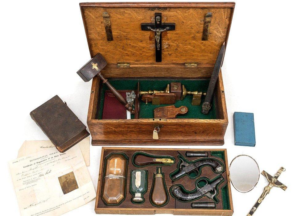 Vampire hunting kit