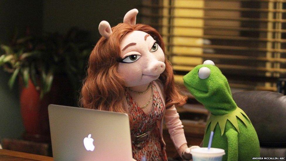 Kermit the Frog denies he has a new girlfriend, Denise, after Miss Piggy split - BBC News Kermit the Frog denies he has a new girlfriend, Denise, after Miss Piggy split - BBC News