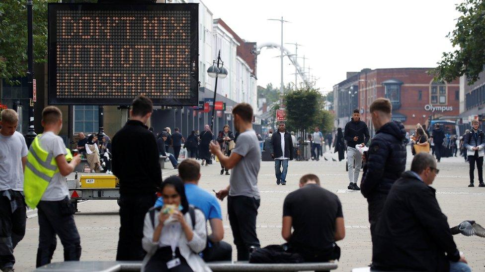 People in Bolton street