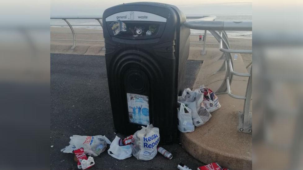 Overflowing bin in Blackpool