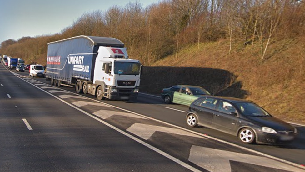 National Highways start £200m work on M3 in Hampshire - BBC News