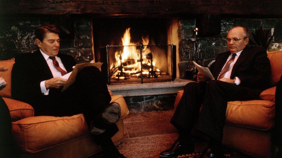 US President Ronald Reagan (left) and Soviet leader Mikhail Gorbachev at a summit in Geneva in 1985