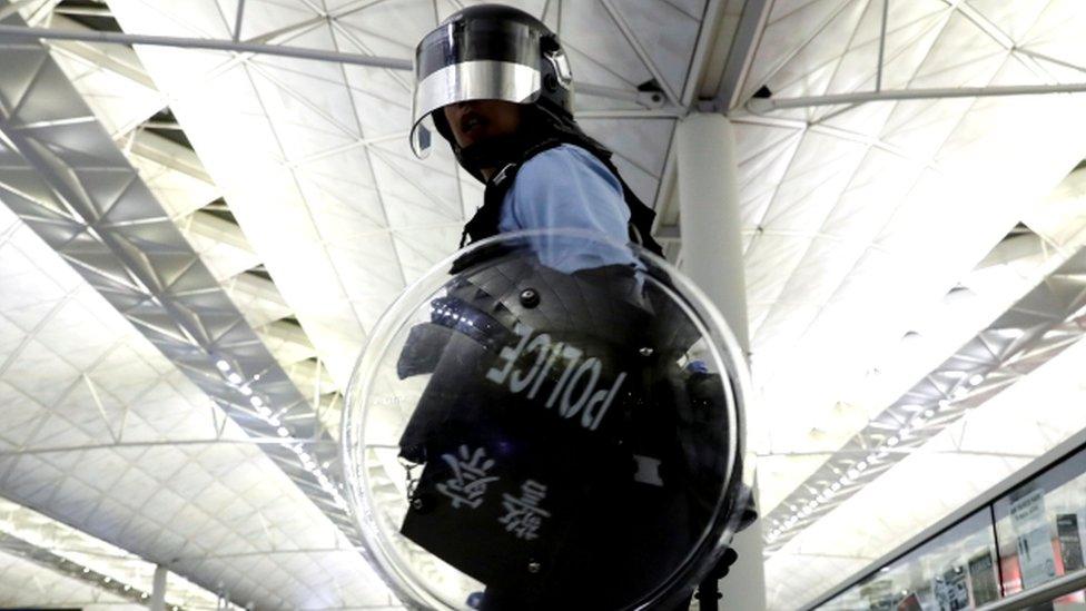 Hong Kong policeman