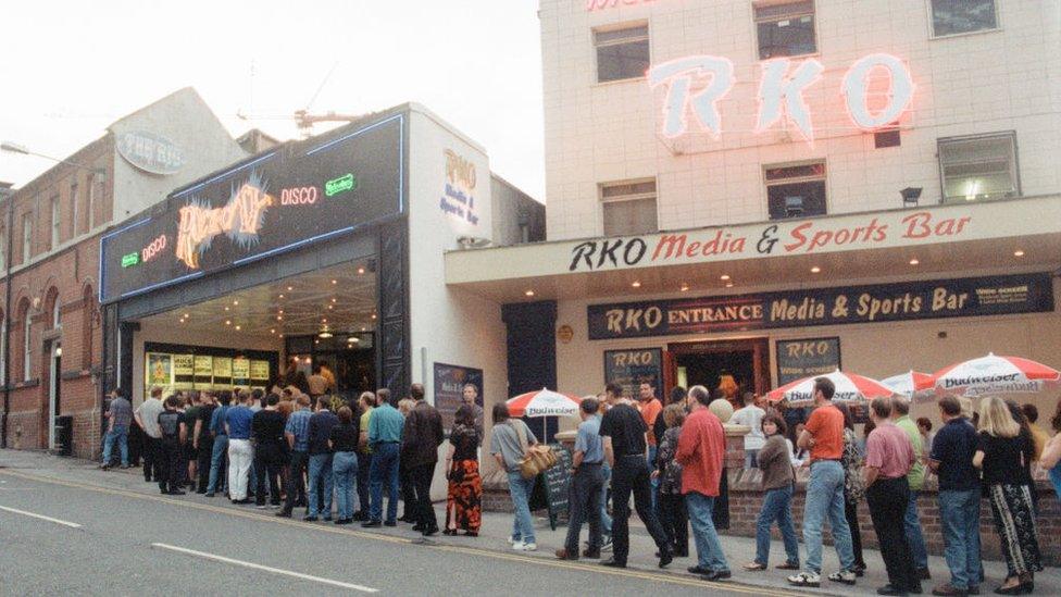 Rock City queue in 1997