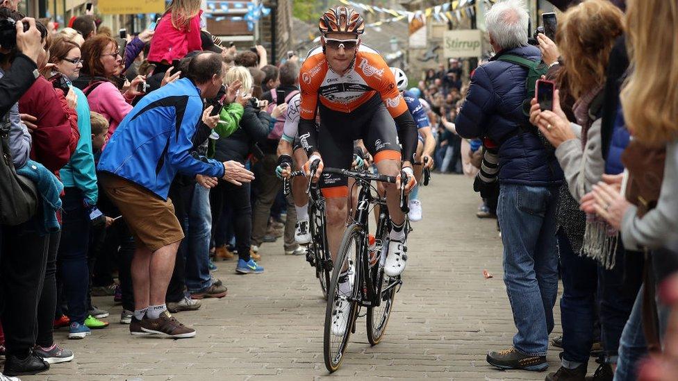 People watching the Tour de Yorkshire