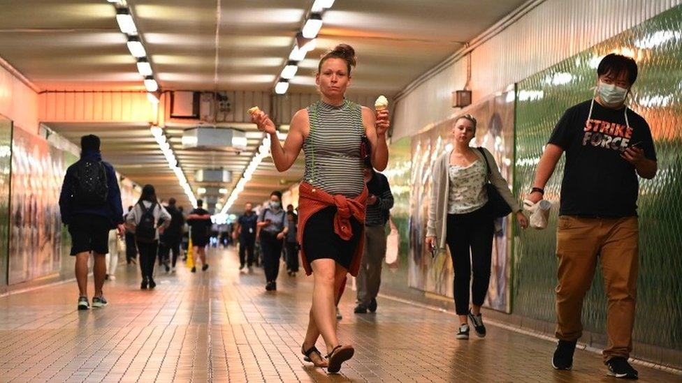 Pedestrians in Sydney, 24 March