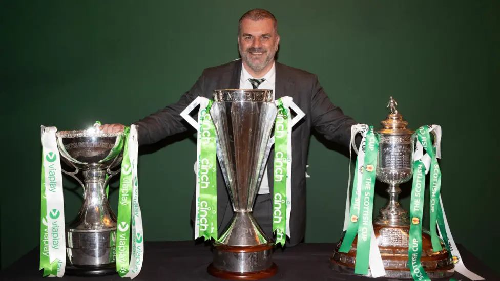 Postecoglou descarta volver al Celtic pese a su «increíble experiencia»