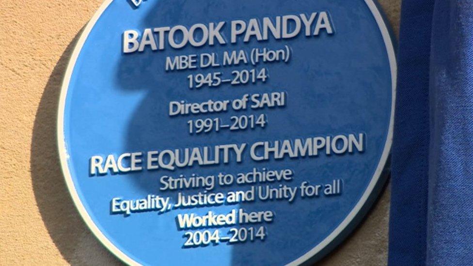 Blue plaque to Batook Pandya