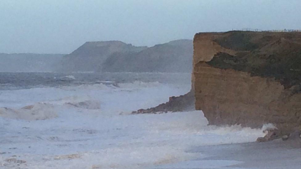 Rock fall at Burton Bradstock