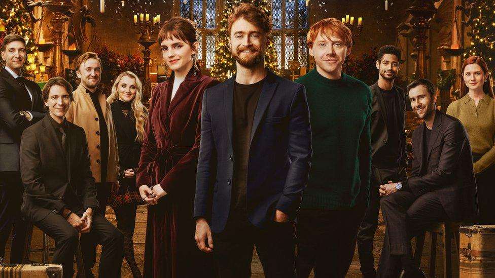 Emma Watson, Daniel Radcliffe and Rupert Grint with other Harry Potter cast members