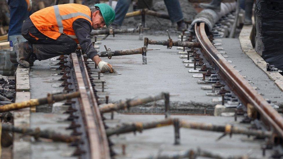 Working on Edinburgh's tram project