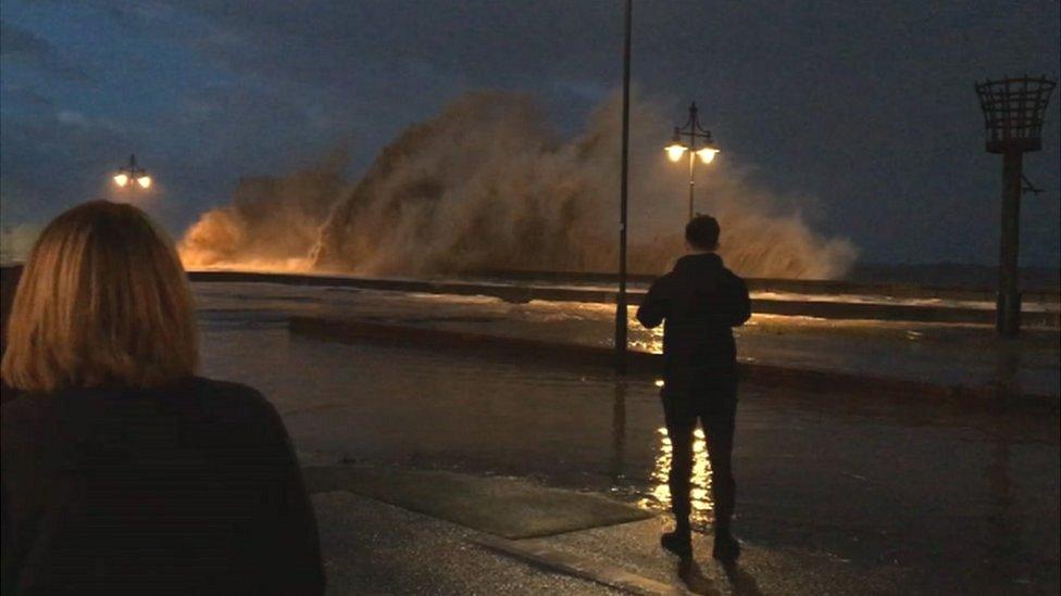 Waves in Hornsea