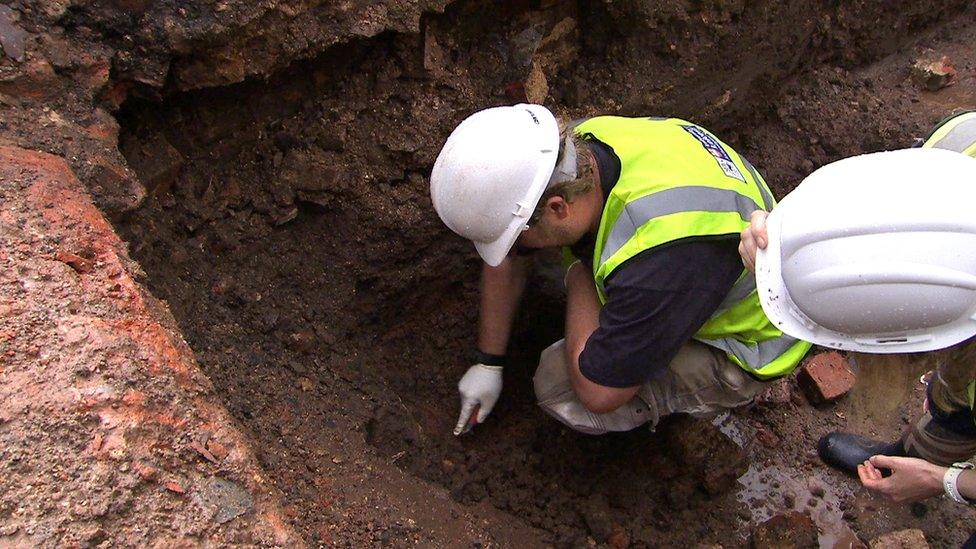 Mathew Morris finds skeleton