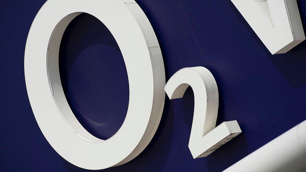 O2 logo