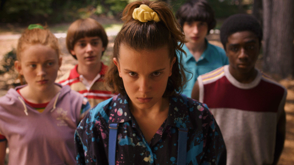 Millie Bobby Brown (centre)