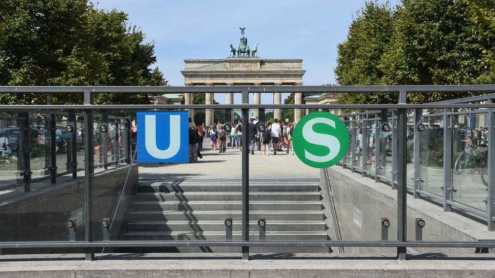 Berlin Brandenburg Gate metro station