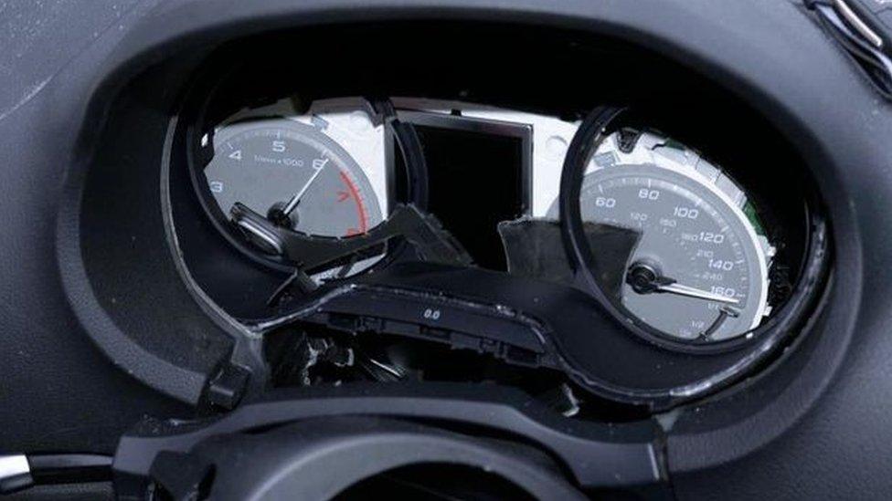 speedometer stuck on 160mph
