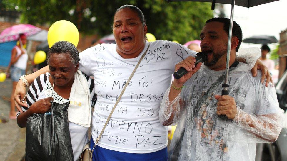 Residents march in memoriam of the eight-year-old Ágatha Vitória Sales Félix