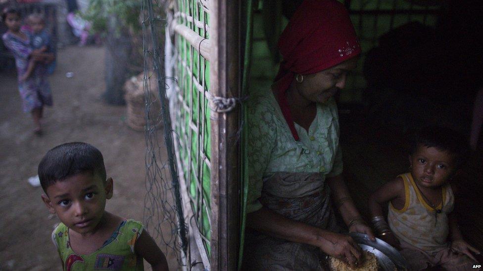 Rohingya people in Rakhine state, 8 November 2015