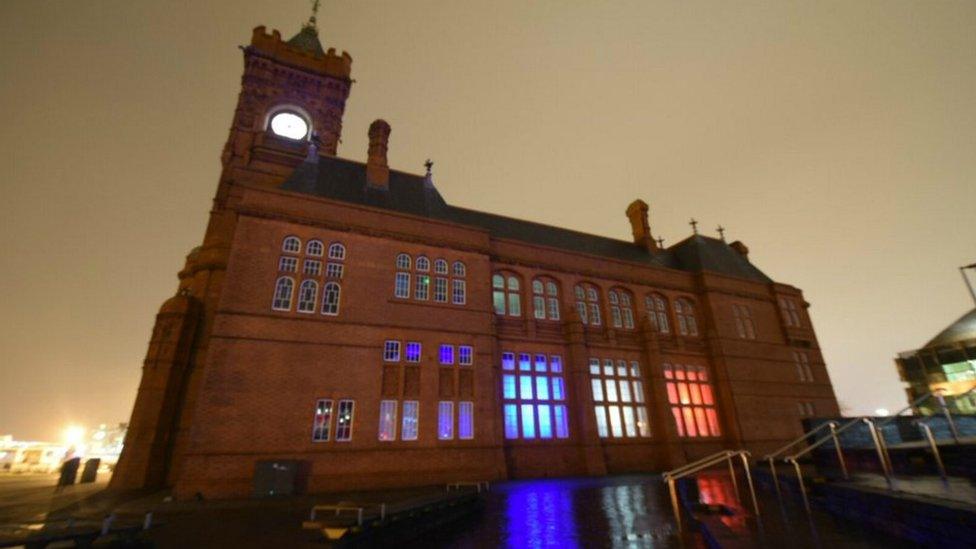 Pierhead building