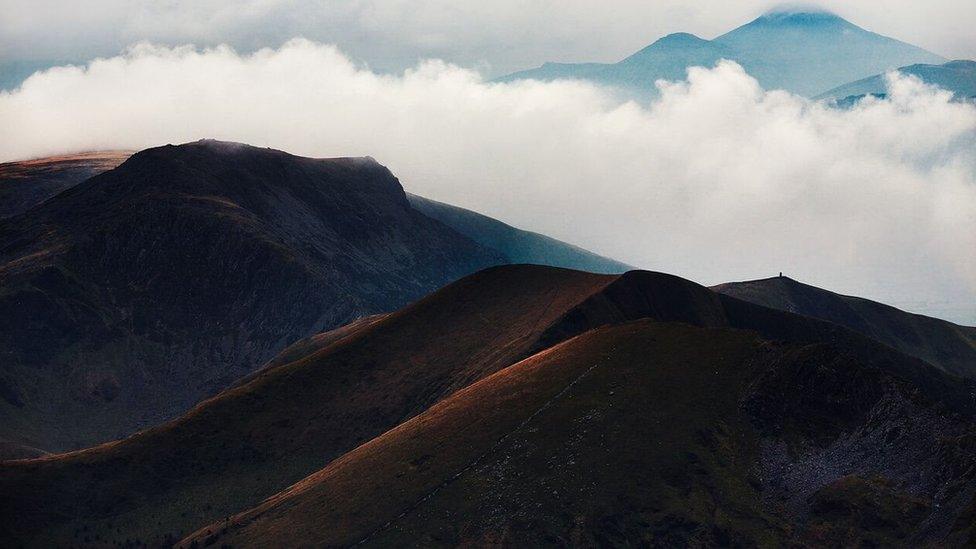 Crib Nantlle a Phen Llŷn o ben Yr Wyddfa