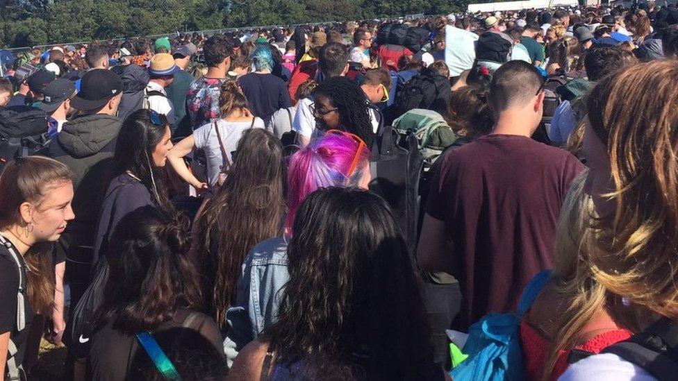 Bestival queue