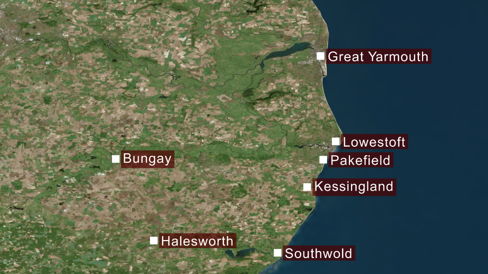 Map showing Lowestoft, Bungay and other towns/villages