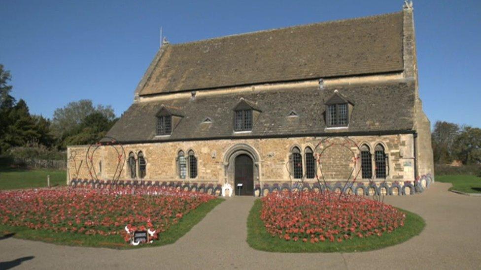 Oakham Castle poppies