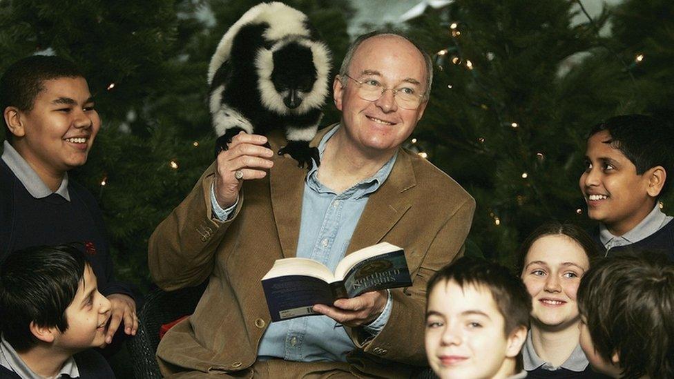 Phillip Pullman reading his Book