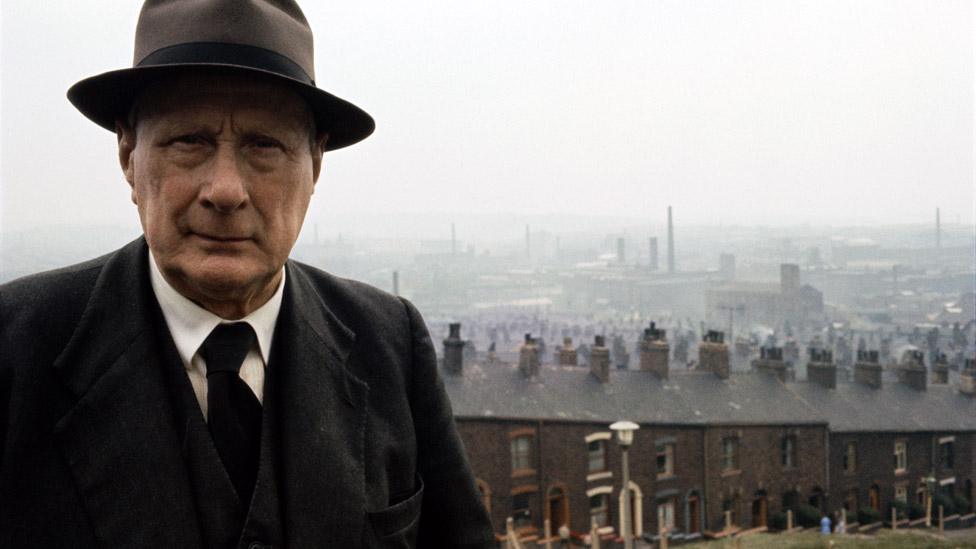 LS Lowry in Pendlebury in 1964