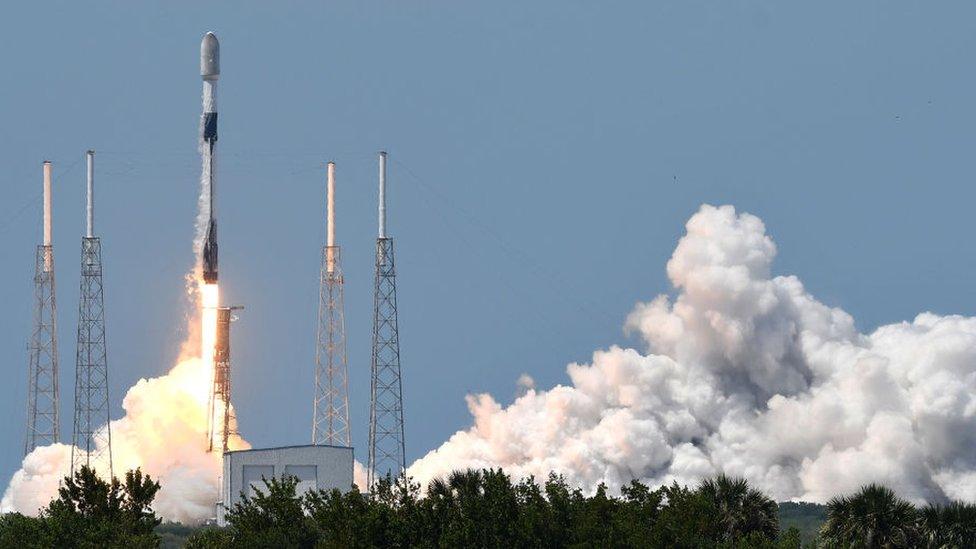 A SpaceX Falcon 9 rocket lifts off from pad 40 at the Cape Canaveral Space Force Station carrying the 29th batch of approximately 60 satellites as part of SpaceX's Starlink broadband internet network.