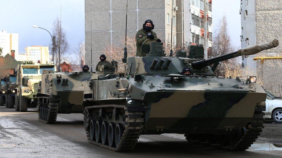 Russian tanks at rehearsal in Yekaterinburg, 14 Apr 20