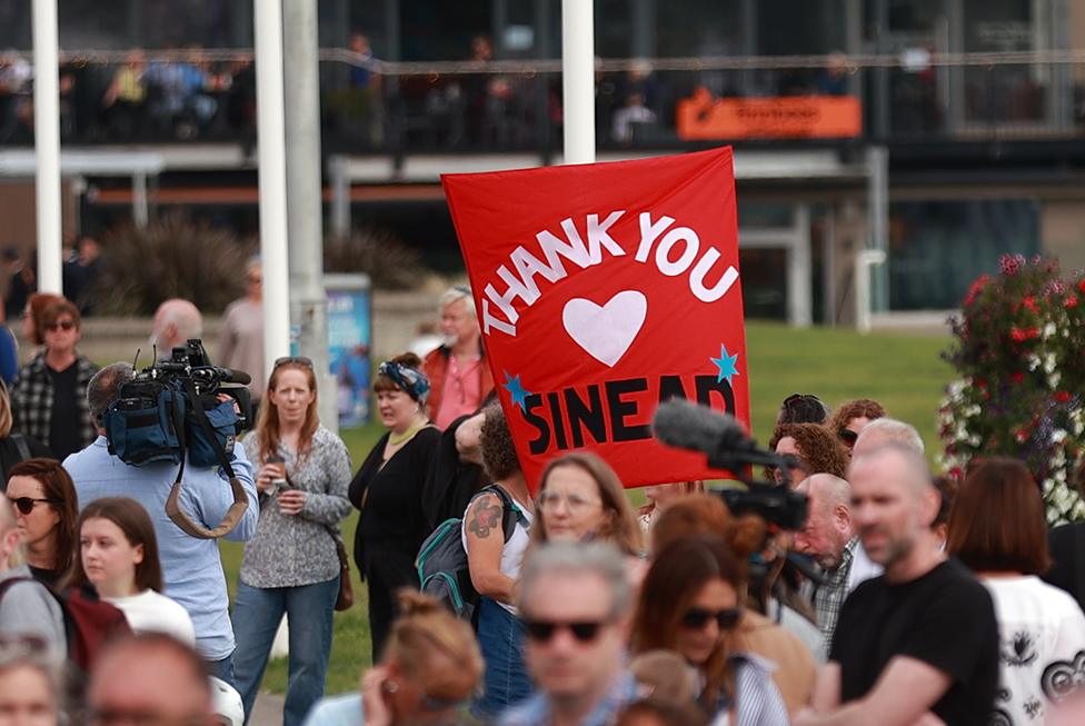 Mourners pay tribute to Sinéad O'Connor in Bray on 8 August 2023