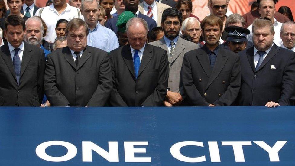 Lord Coe, Deputy Prime Minister John Prescott, Mayor of London Ken Livingstone, Imam Iqbal Siddiqui and Rabbi Jonathan Sachs side by side in Trafalgar Square on 14 July 2005