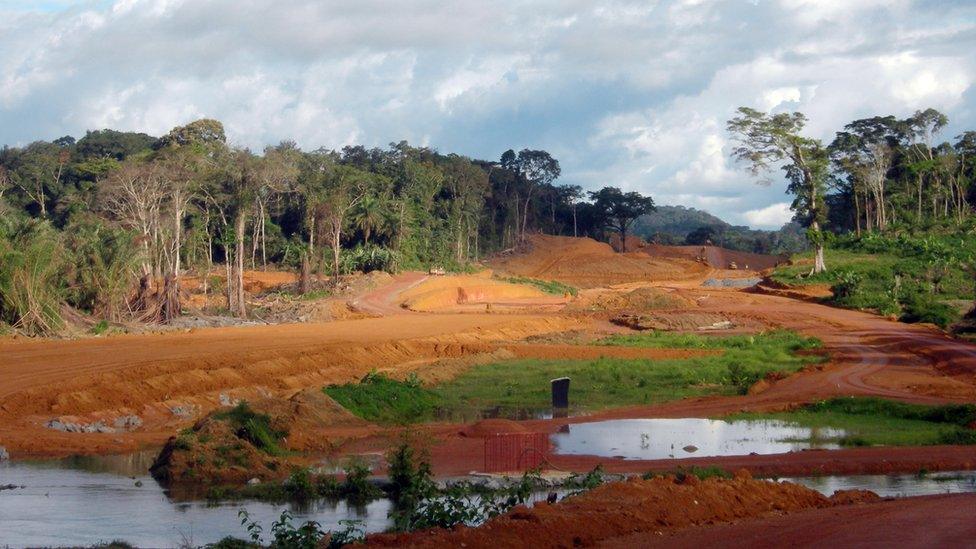 Construction site of a road near the new city of Djibloho. 26 Oct 2011