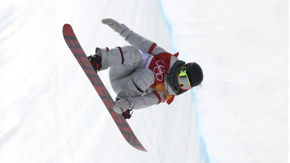 Kim snowboards during a qualifying run