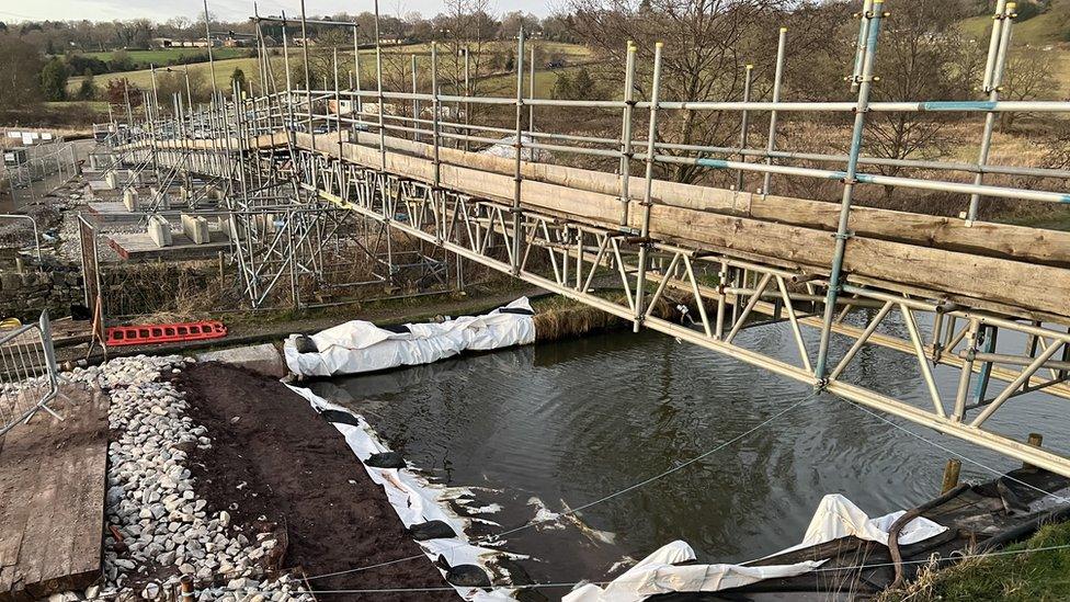 Hazlehurst bridge