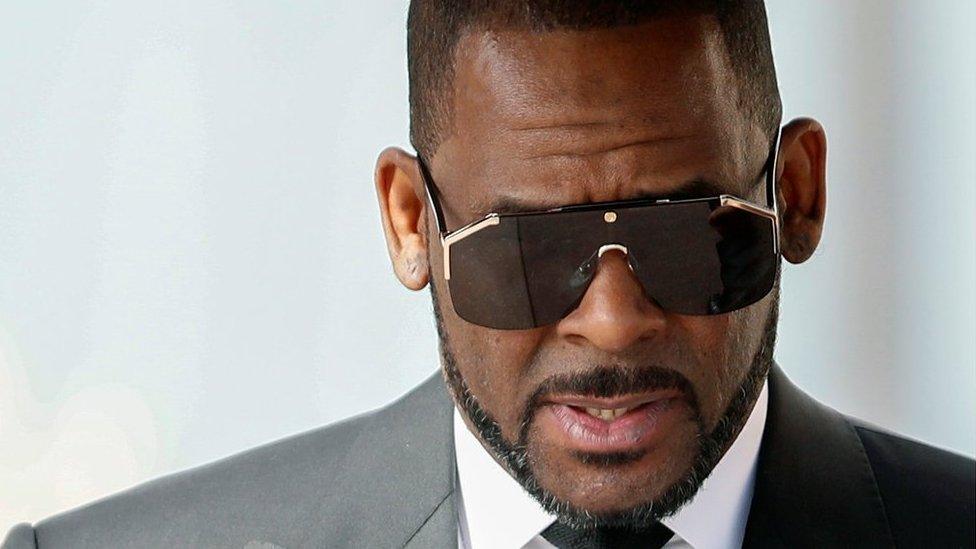 R. Kelly outside court on 22 March 2019