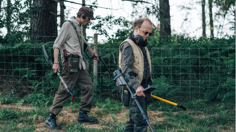 Andy (Mackenzie crook) and Lance (Toby Jones) in The Detectorists