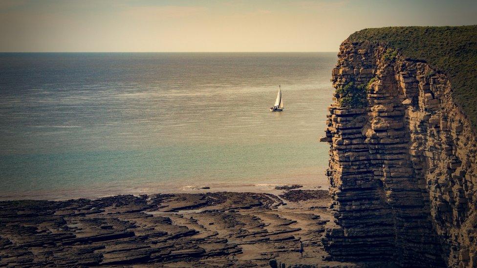 A sail boat at Nash Point