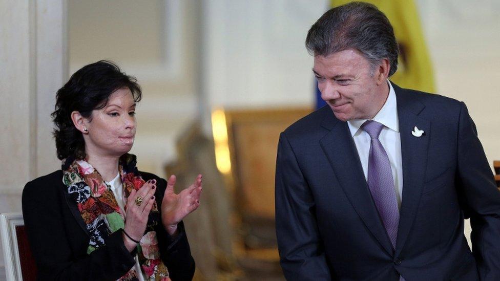 Natalia Ponce de Leon and President Juan Manuel Santos