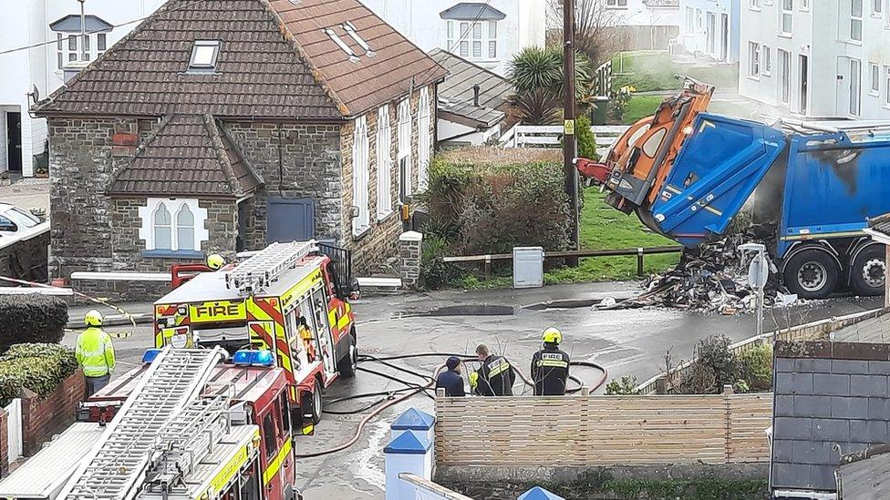 Bin lorry fire in Westward Ho!